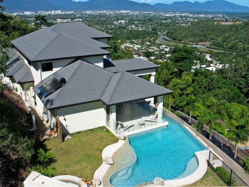 48 East Parkridge Drive, Whitfield QLD 4870