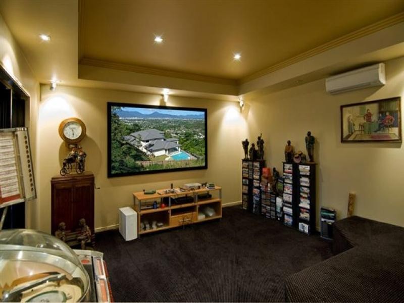 48 East Parkridge Drive, Whitfield QLD 4870