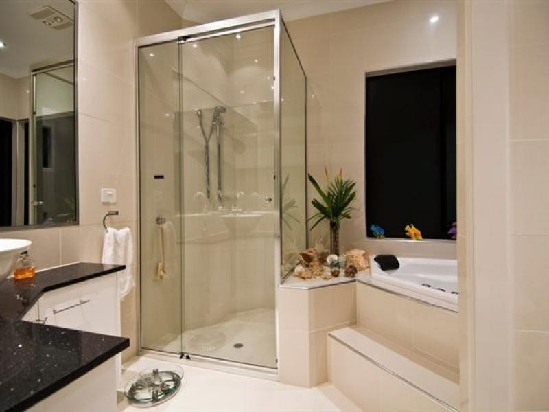 48 East Parkridge Drive, Whitfield QLD 4870