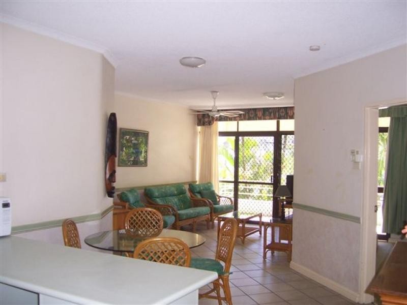 5/221 Lake Street, Cairns City QLD 4870