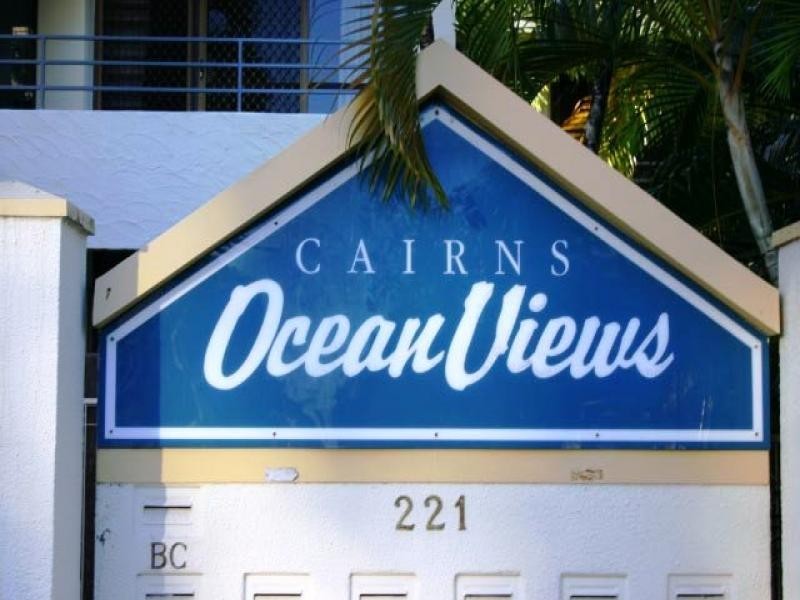 5/221 Lake Street, Cairns City QLD 4870