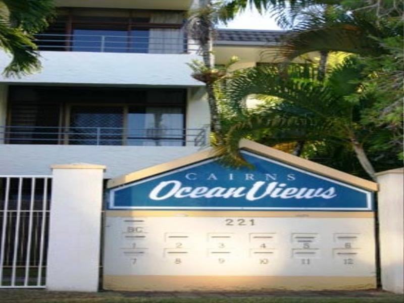 5/221 Lake Street, Cairns City QLD 4870