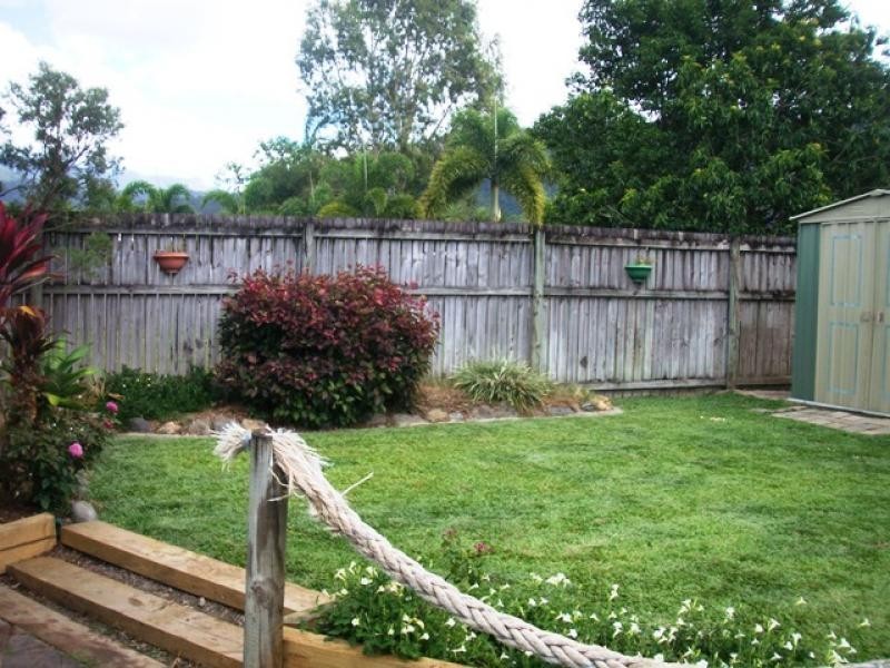 14 Ferngully Street, White Rock QLD 4868