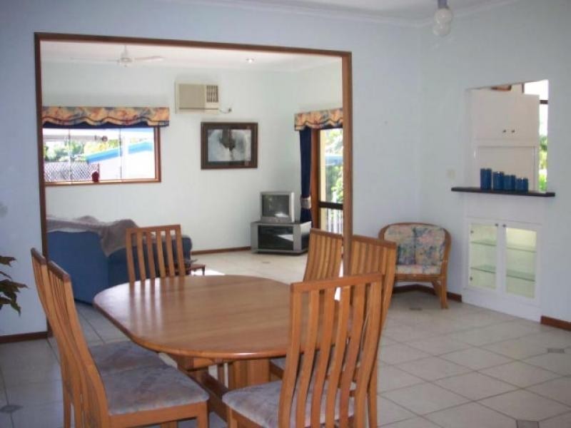 9 Hermes Close, Mooroobool QLD 4870