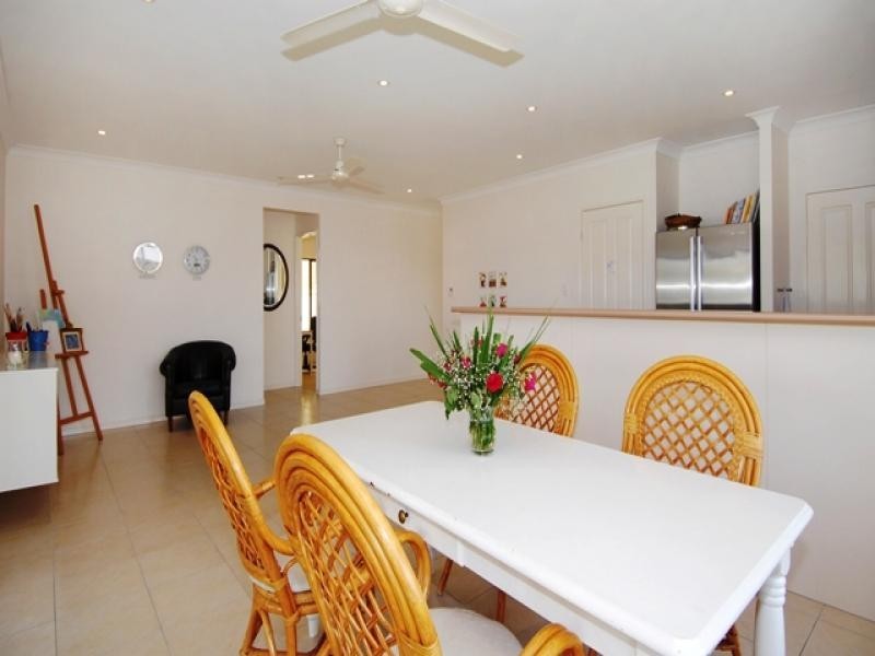 11 Mayflower Street, Mount Sheridan QLD 4868