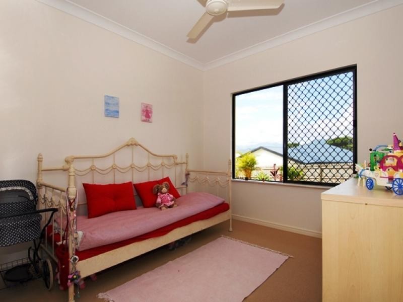 11 Mayflower Street, Mount Sheridan QLD 4868