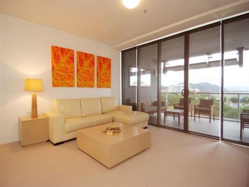 33/1 Marlin Parade, Cairns City QLD 4870