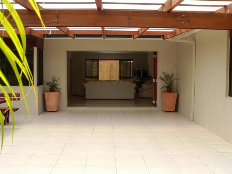 1 Hobson Drive, Brinsmead QLD 4870