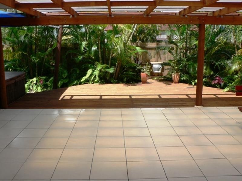 1 Hobson Drive, Brinsmead QLD 4870