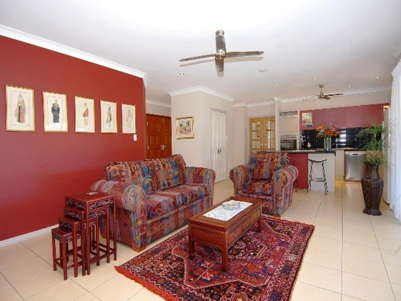 13 Quoll Close, Redlynch QLD 4870