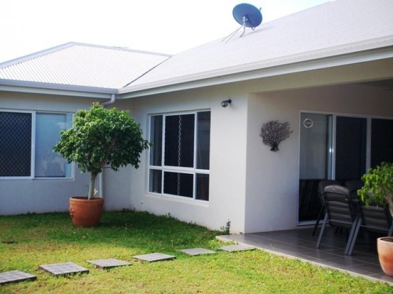 26 Norfolk Court, Redlynch QLD 4870