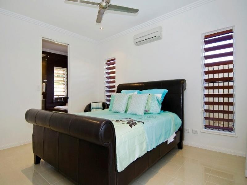 49 Red Peak Boulavard, Caravonica QLD 4878