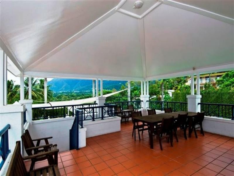62/8 Munro Terrace, Mooroobool QLD 4870