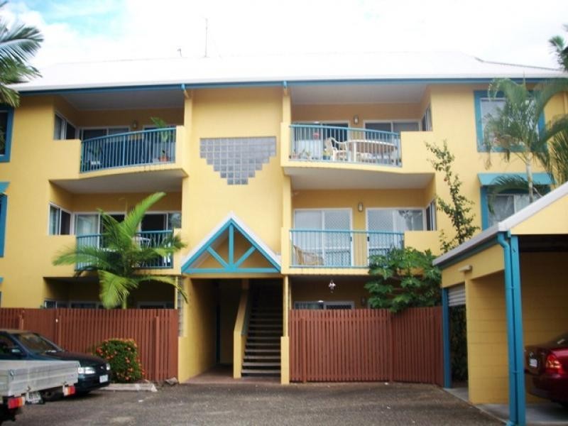 10/4 Brown Street, Woree QLD 4868