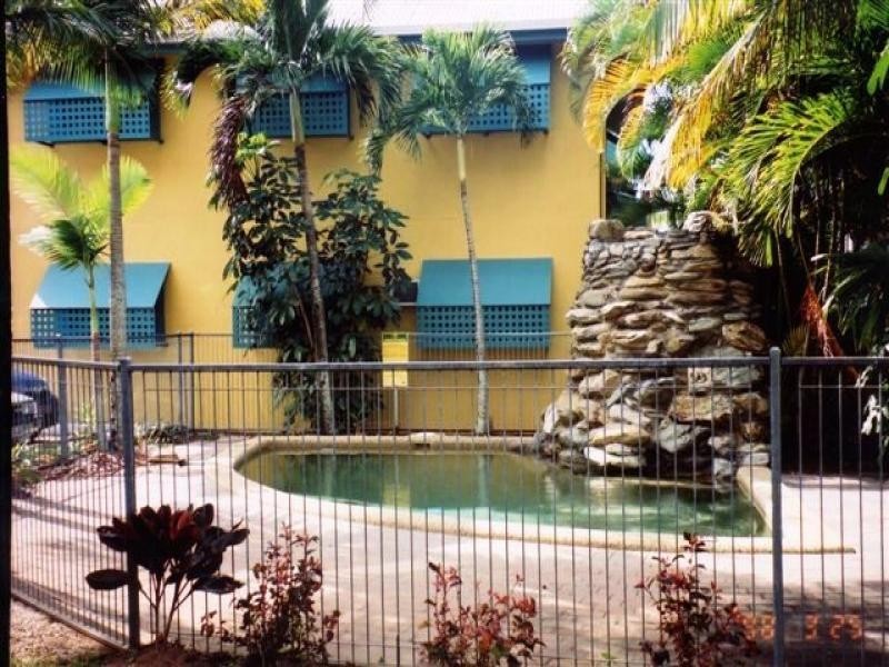 10/4 Brown Street, Woree QLD 4868