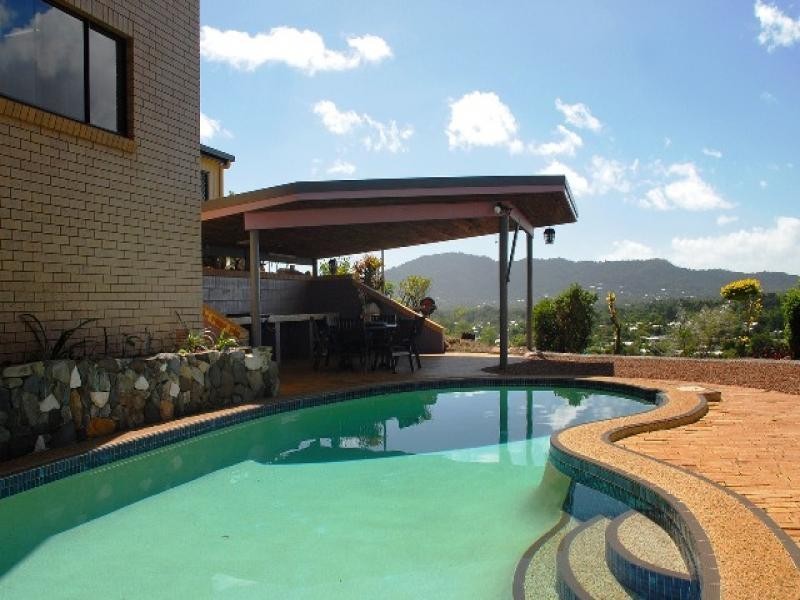 56 Koppen Terrace, Mooroobool QLD 4870