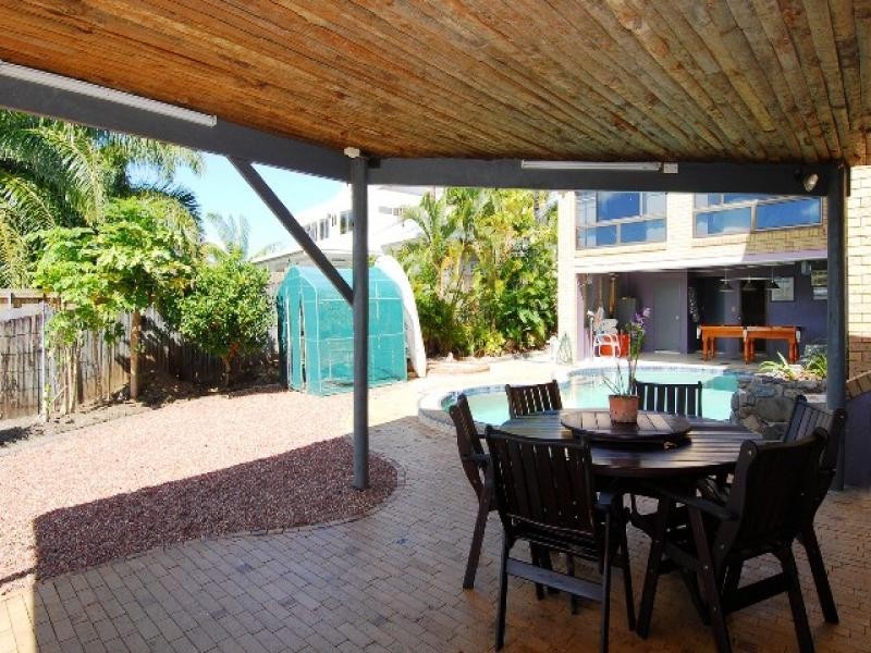 56 Koppen Terrace, Mooroobool QLD 4870