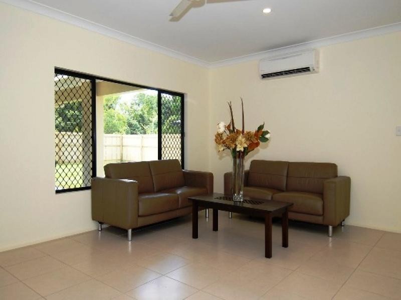 9 Calvert Close, Bentley Park QLD 4869