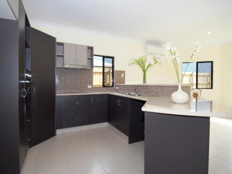 9 Calvert Close, Bentley Park QLD 4869