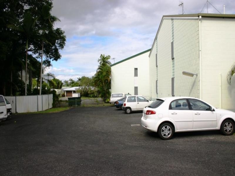 18/394 Mayers Street, Edge Hill QLD 4870