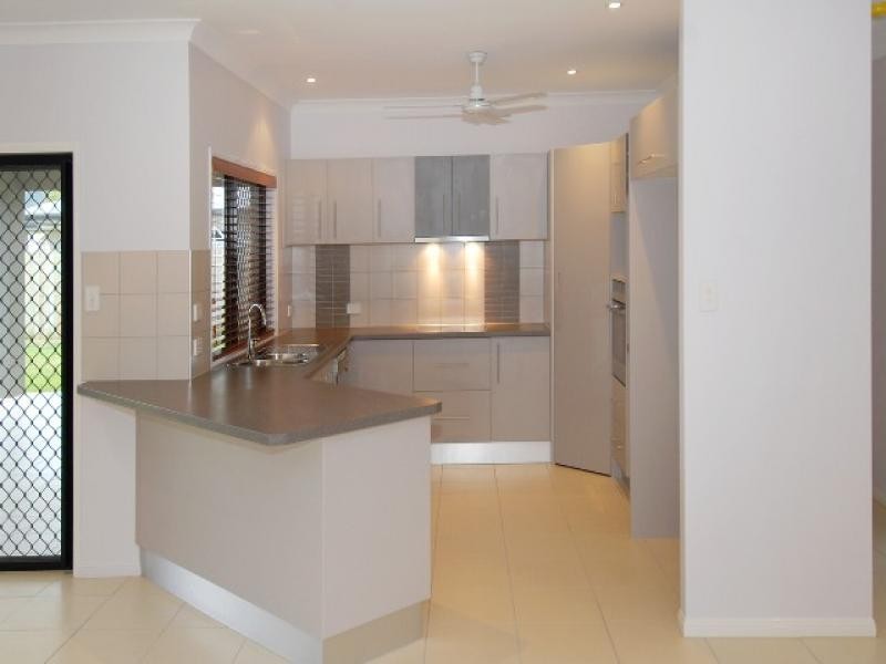 184 Timberlea Drive, Bentley Park QLD 4869
