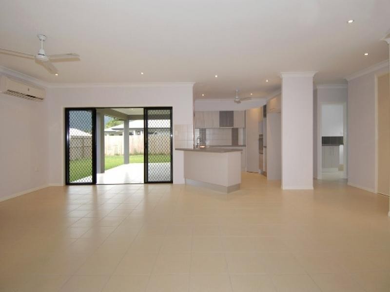 184 Timberlea Drive, Bentley Park QLD 4869