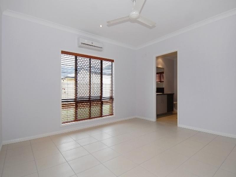 184 Timberlea Drive, Bentley Park QLD 4869