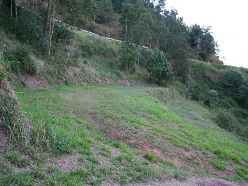 89 Summer Hill Drive, Mooroobool QLD 4870