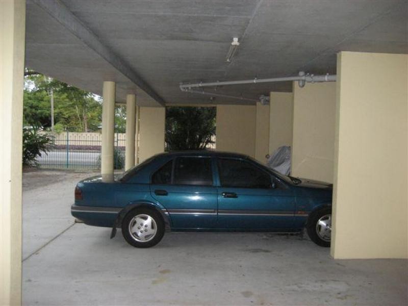 2/32 Little Street, Manunda QLD 4870