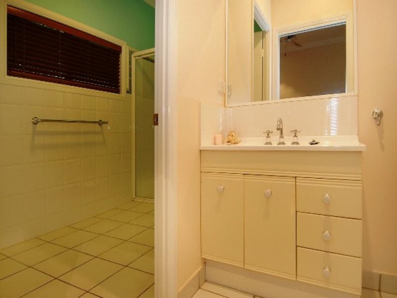 2 – 4 Waterfall Close, Edmonton QLD 4869