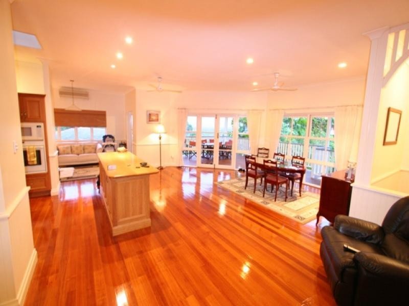 24 Oceanview Place, Mooroobool QLD 4870