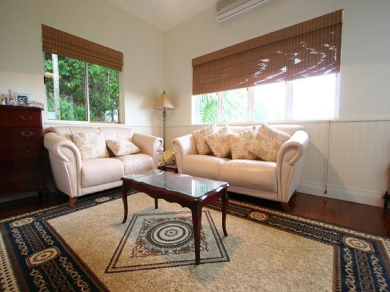 24 Oceanview Place, Mooroobool QLD 4870