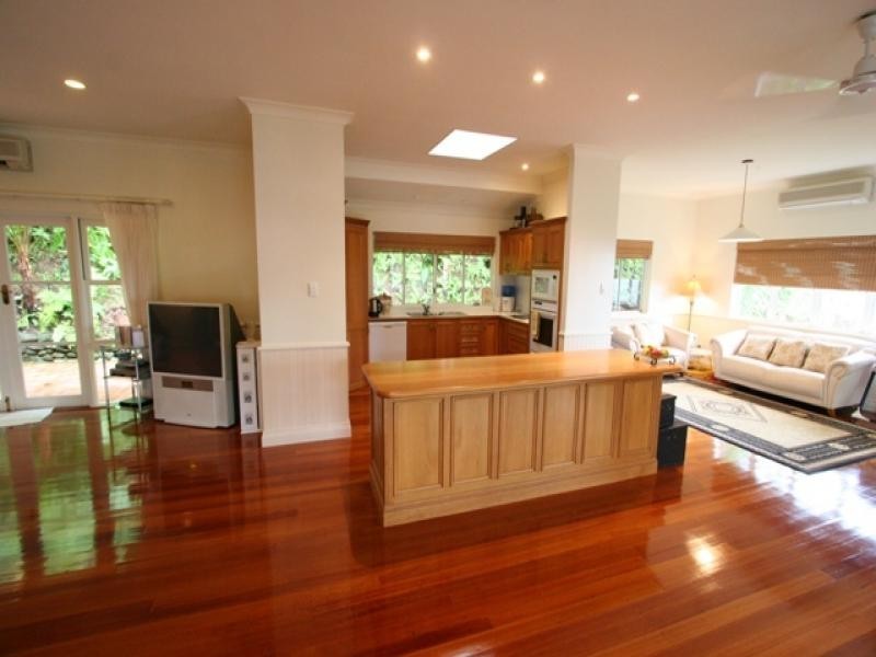 24 Oceanview Place, Mooroobool QLD 4870