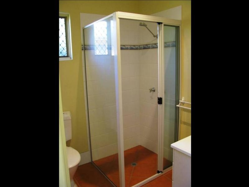 33-35 Runnymede Ave, Redlynch QLD 4870