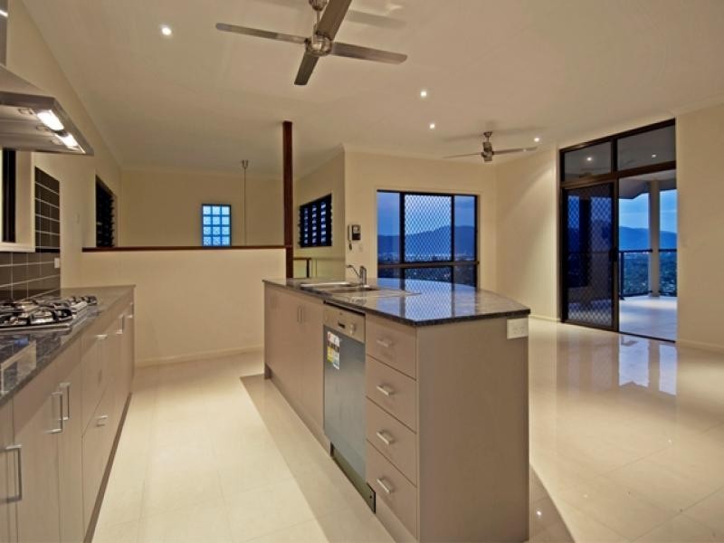 51 Summerhill Drive, Mooroobool QLD 4870