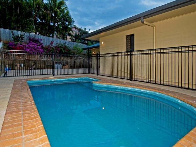 51 Summerhill Drive, Mooroobool QLD 4870