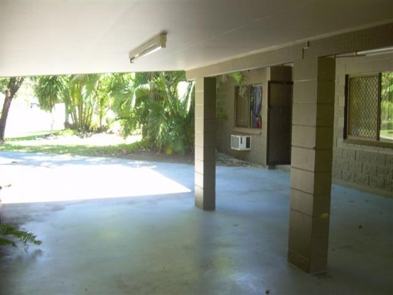 6 Pennine Close, Smithfield QLD 4878