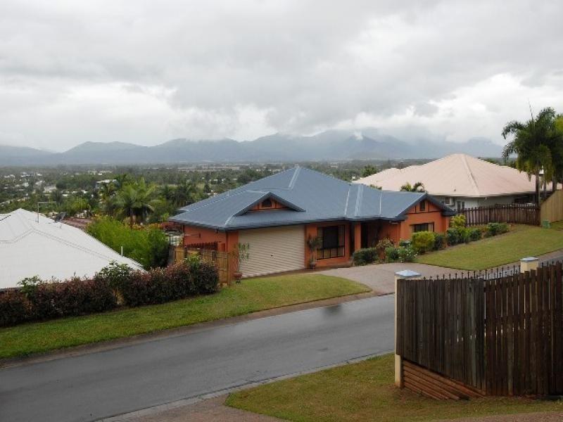 5 Senate Street, Bentley Park QLD 4869