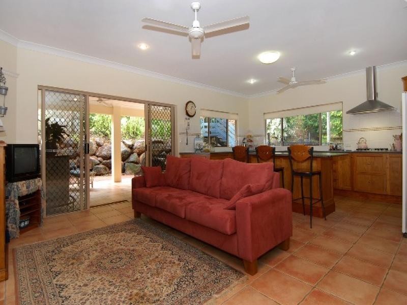 5 Senate Street, Bentley Park QLD 4869