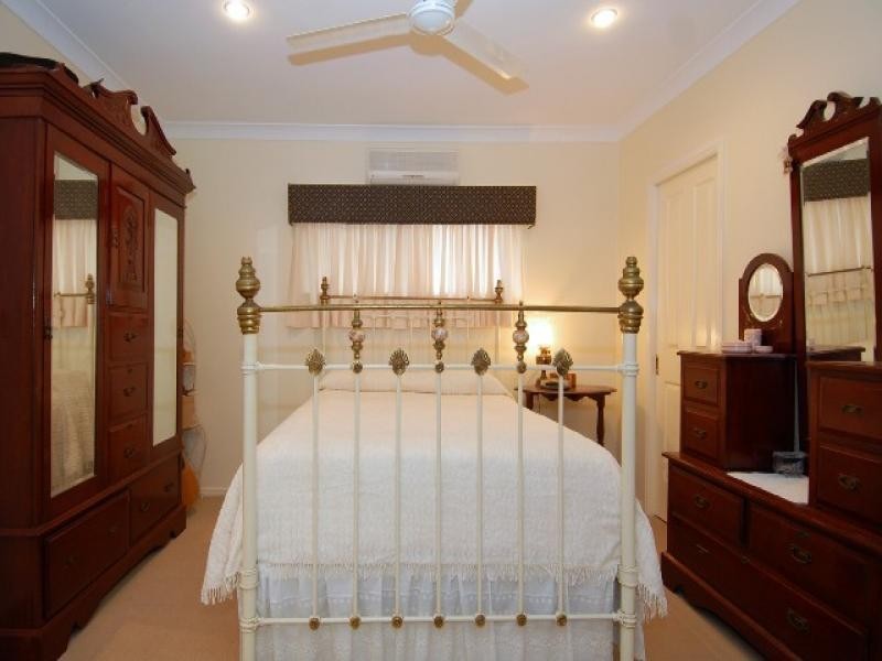 5 Senate Street, Bentley Park QLD 4869