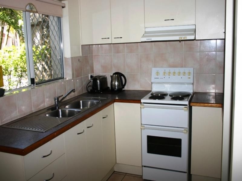 4/1 Grantala Street, Manoora QLD 4870