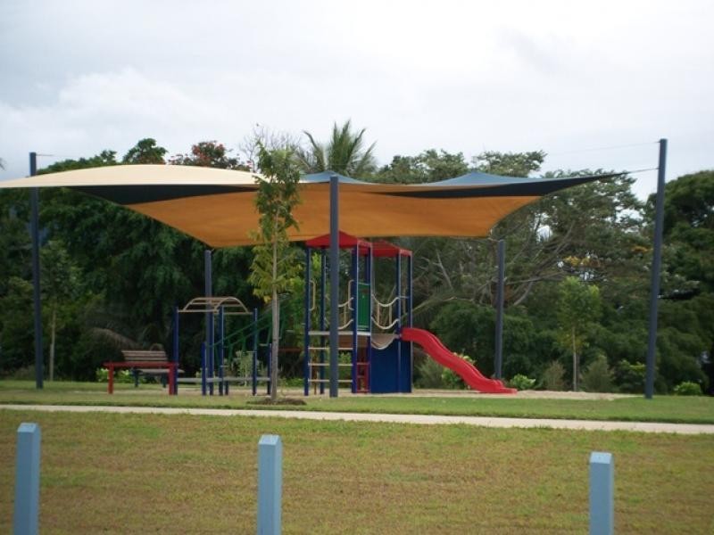 114 Springbrook Avenue, Redlynch QLD 4870