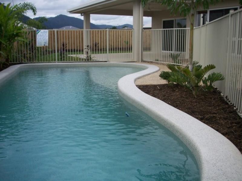 114 Springbrook Avenue, Redlynch QLD 4870
