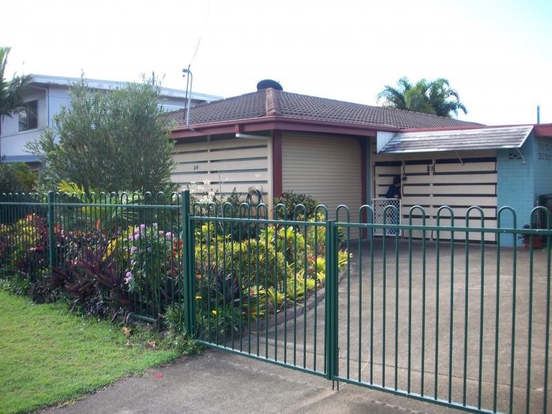 28 Grogan Street, Westcourt QLD 4870