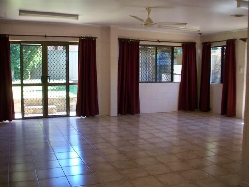 17 Fairview Street, Bayview Heights QLD 4868