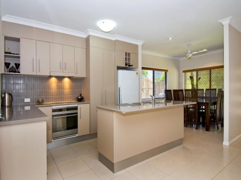 77 Walker Road, Bentley Park QLD 4869