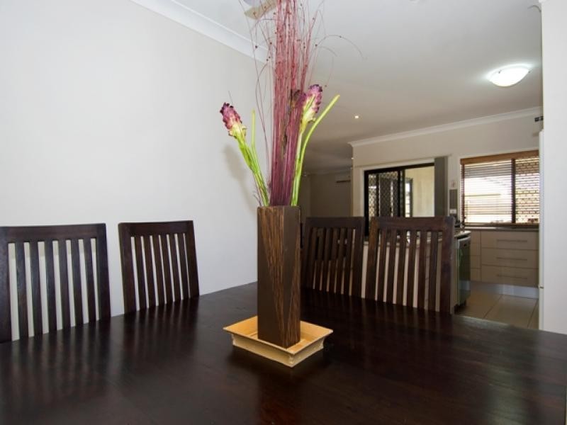 77 Walker Road, Bentley Park QLD 4869