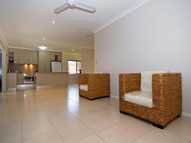 77 Walker Road, Bentley Park QLD 4869