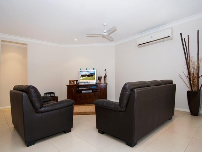 77 Walker Road, Bentley Park QLD 4869