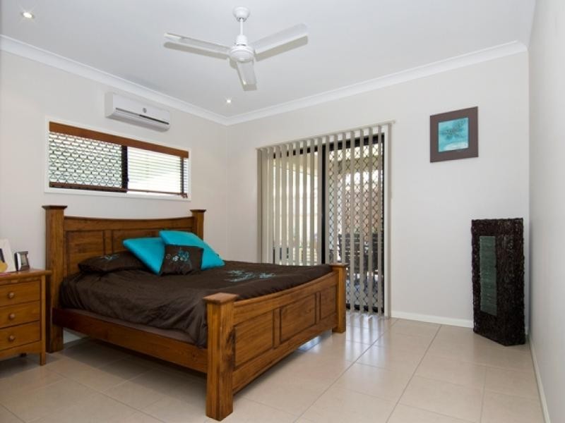 77 Walker Road, Bentley Park QLD 4869